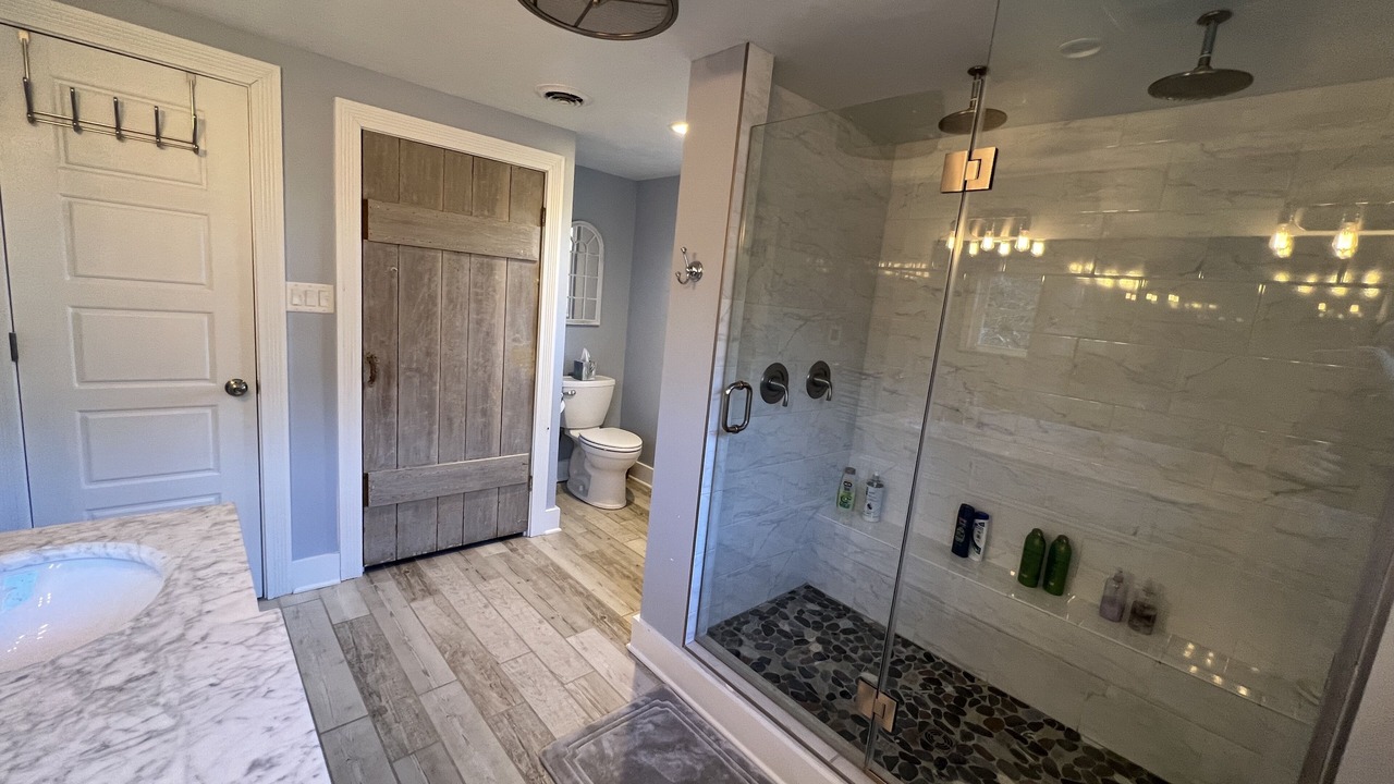 Photo of Bathroom in Valley Bend