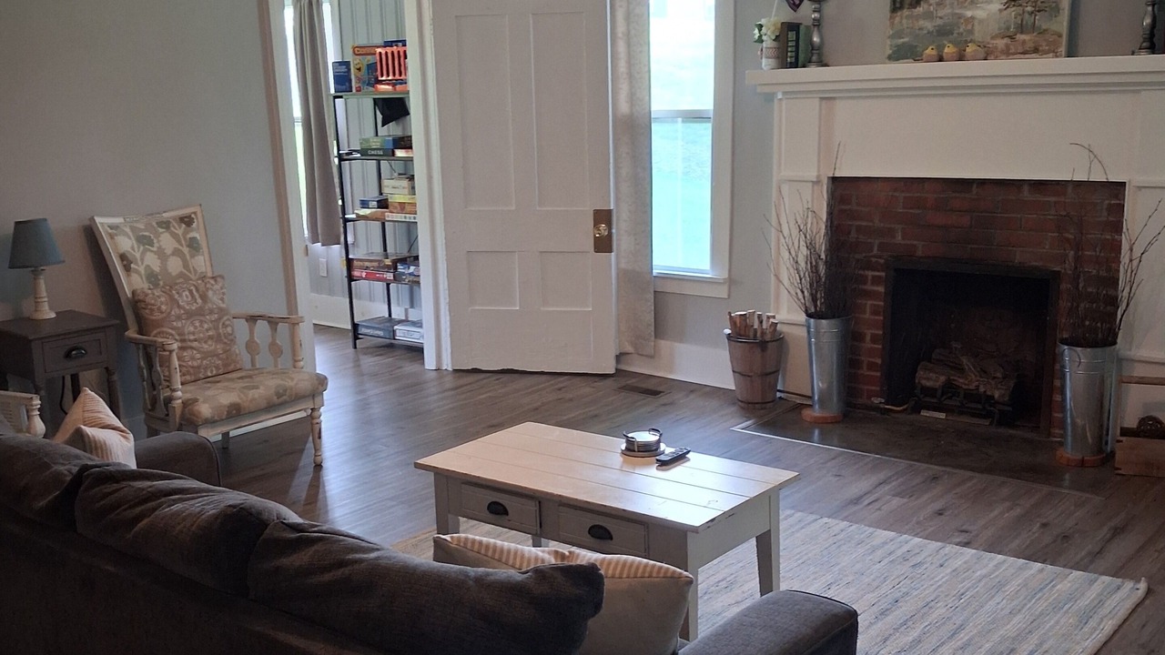 Photo of Livingroom in Johnson City