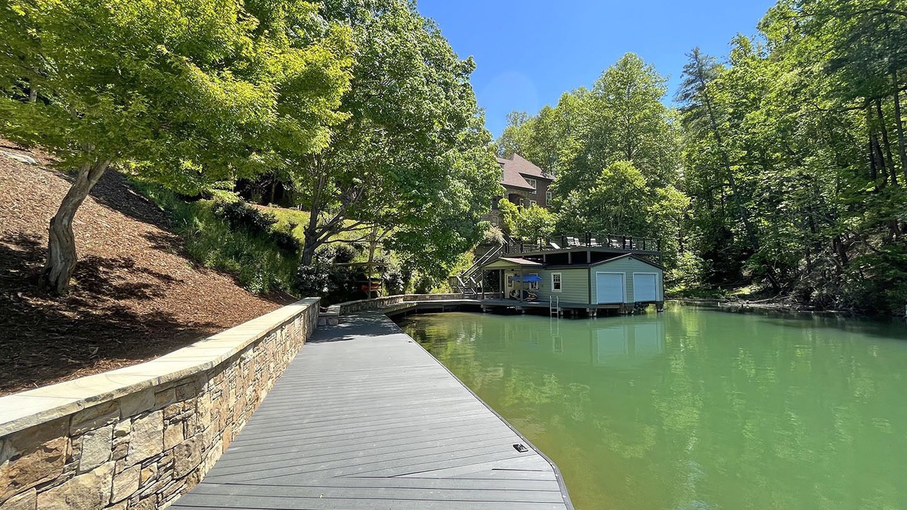 Photo of Outdoor in Lake Lure