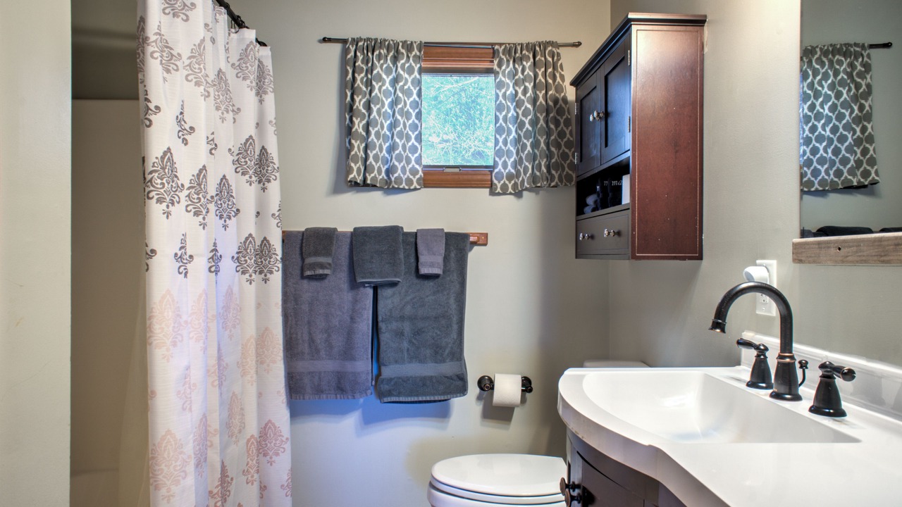 Photo of Bathroom in Swannanoa