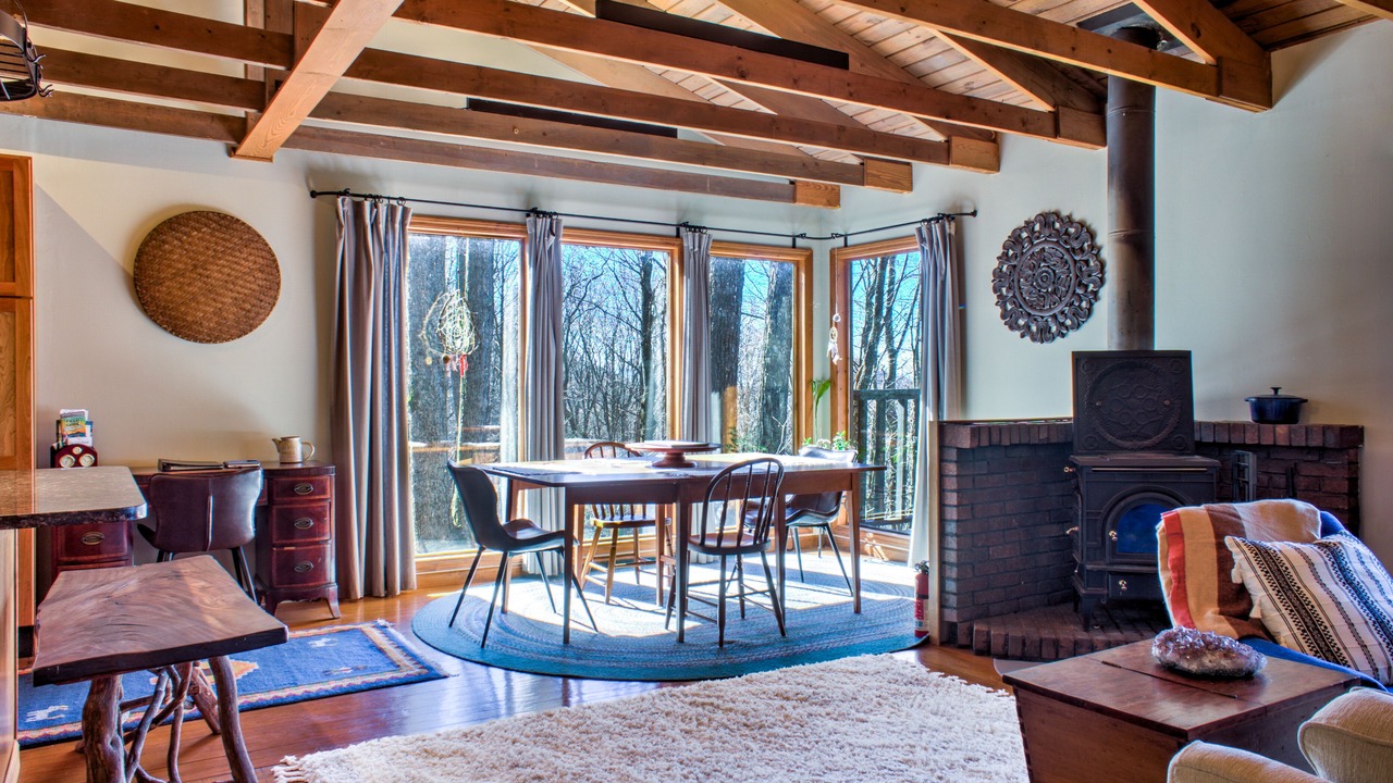 Photo of Livingroom in Swannanoa