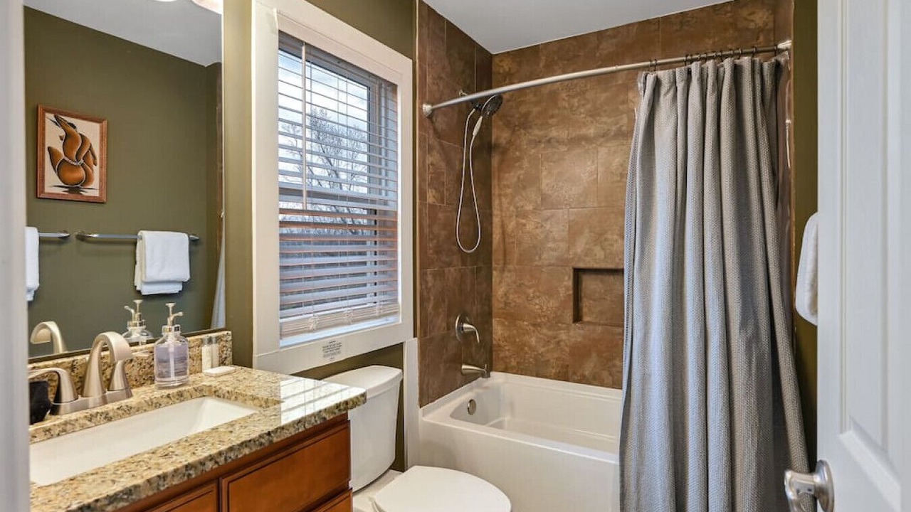 Photo of Bathroom in Woodfin