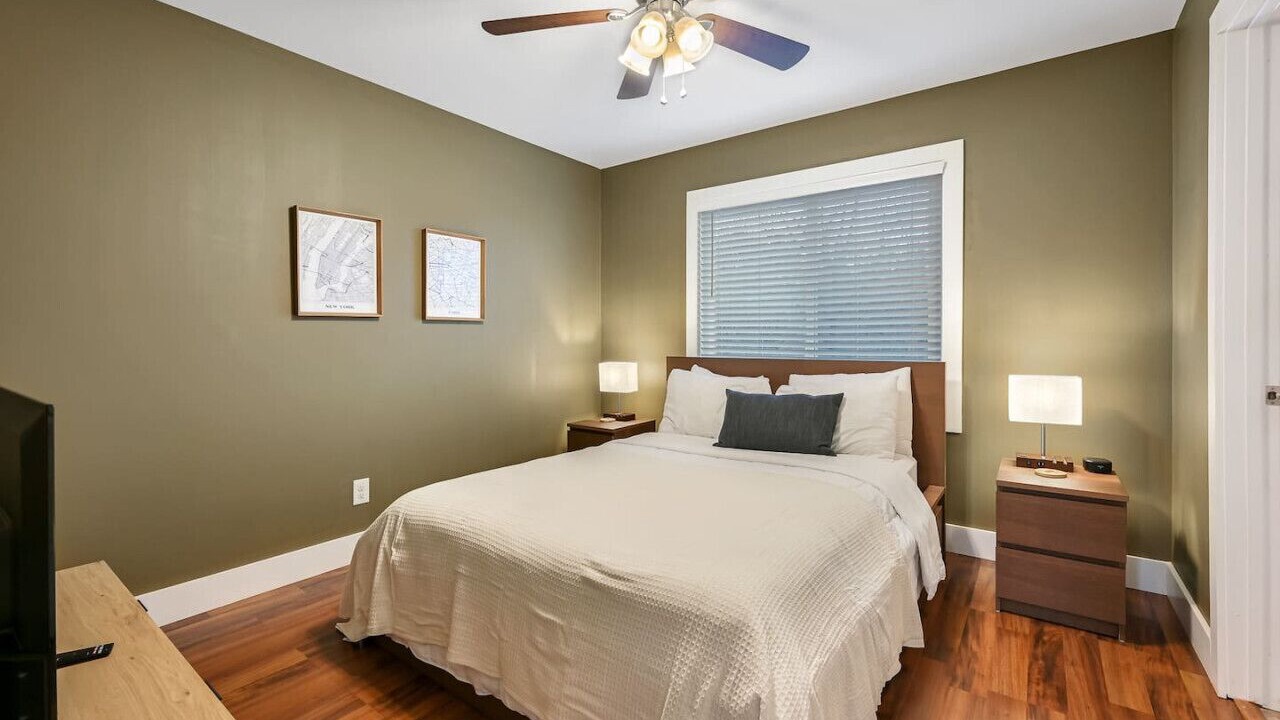 Photo of Bedroom in Woodfin