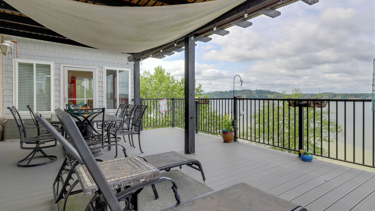 Photo of Outdoor in Baneberry