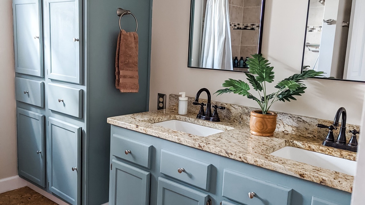 Photo of Bathroom in Marion