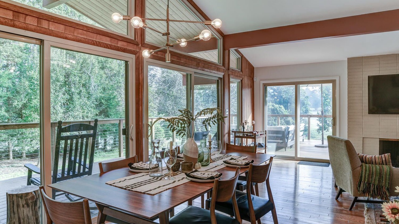 Photo of Bedroom in Valley Hill