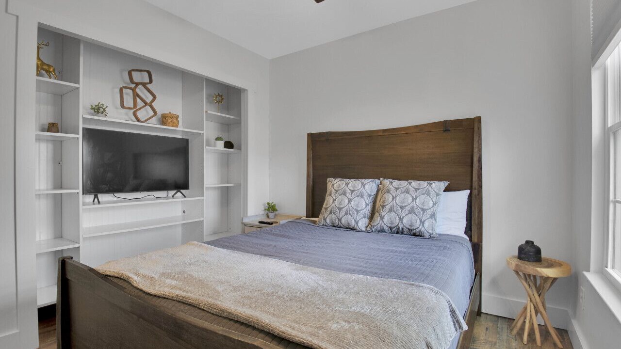 Photo of Bedroom in Swannanoa