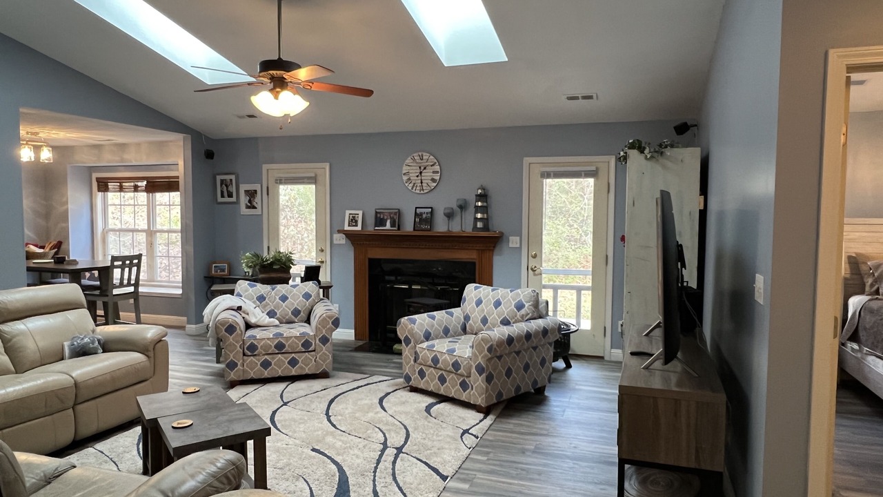 Photo of Livingroom in Fletcher