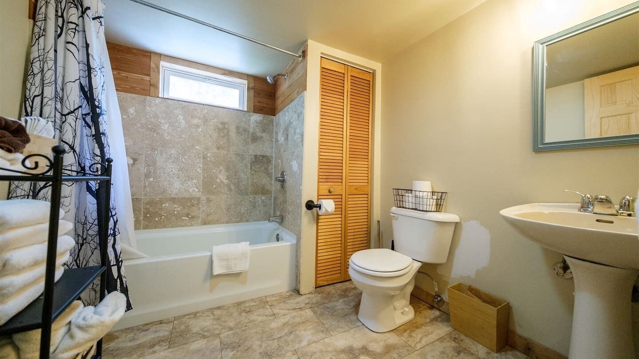 Photo of Bathroom in Stanton