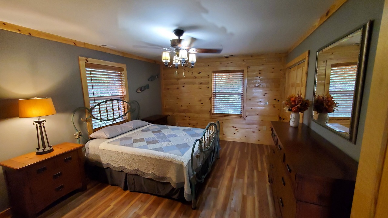 Photo of Bedroom in Butler
