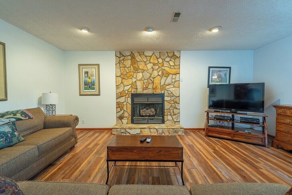 Photo of Livingroom in Lake Lure