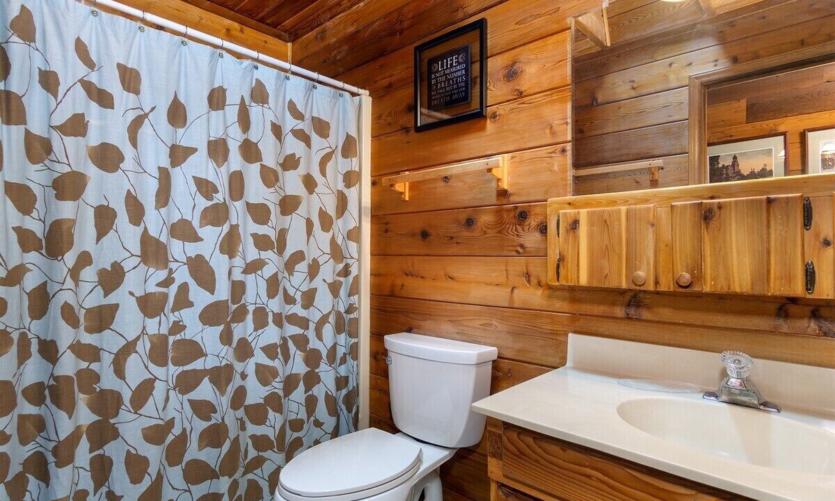 Photo of Bathroom in Lake Lure