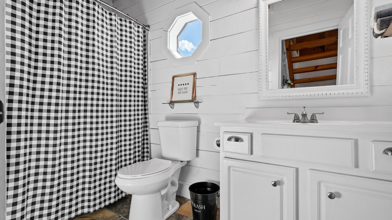 Photo of Bathroom in Sevierville