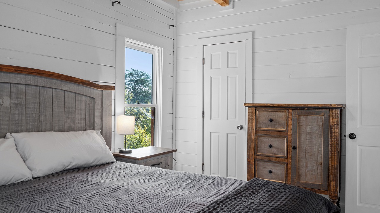 Photo of Bedroom in Sevierville
