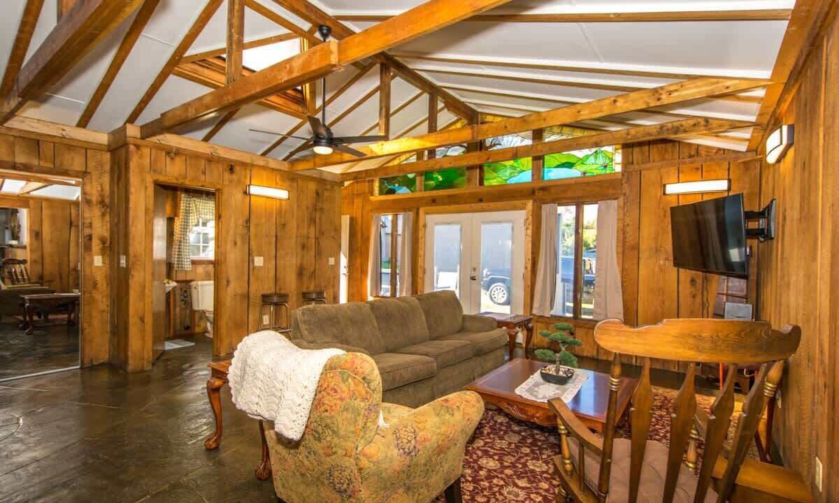 Photo of Livingroom in Valley Hill