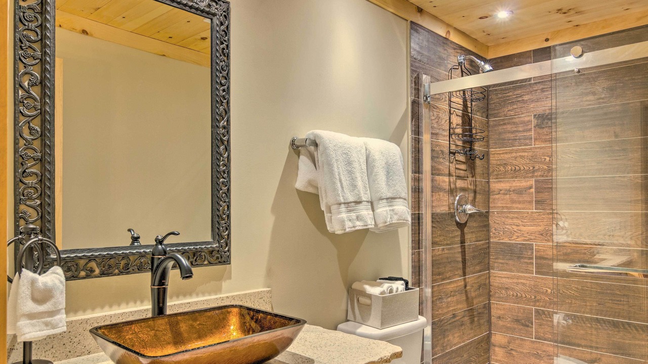Photo of Bathroom in Skyland