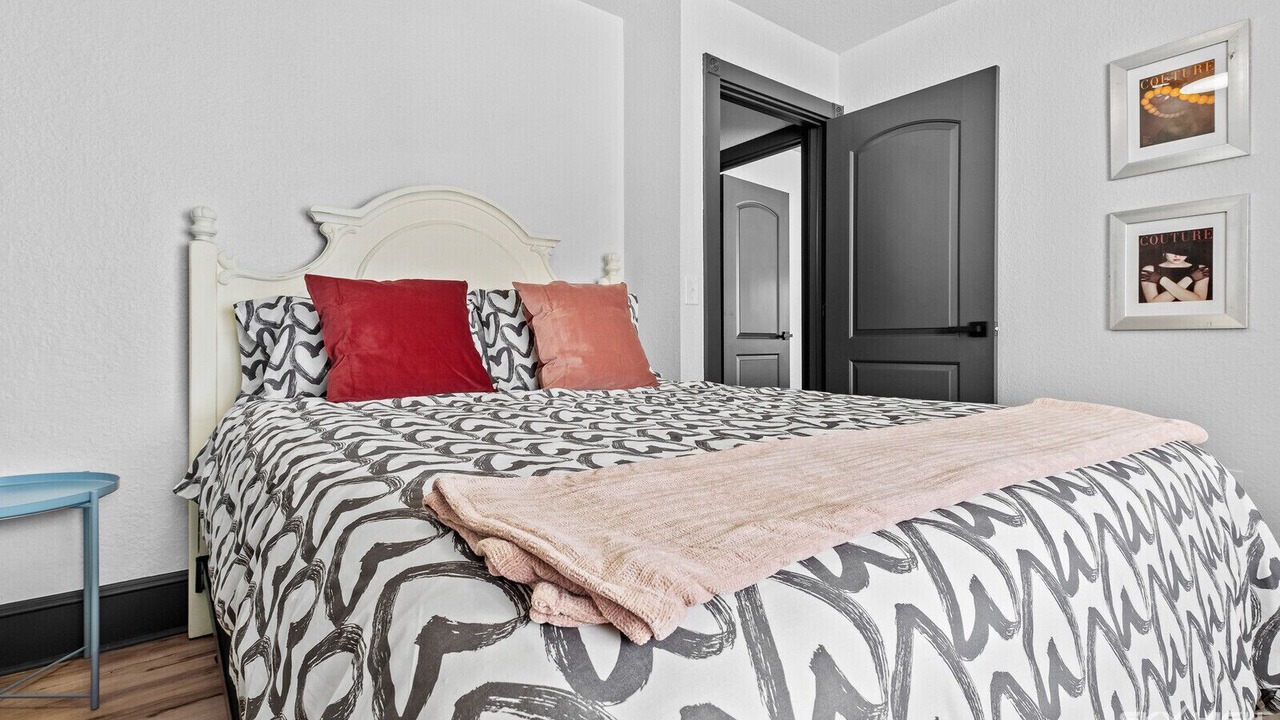 Photo of Bedroom in Tontitown