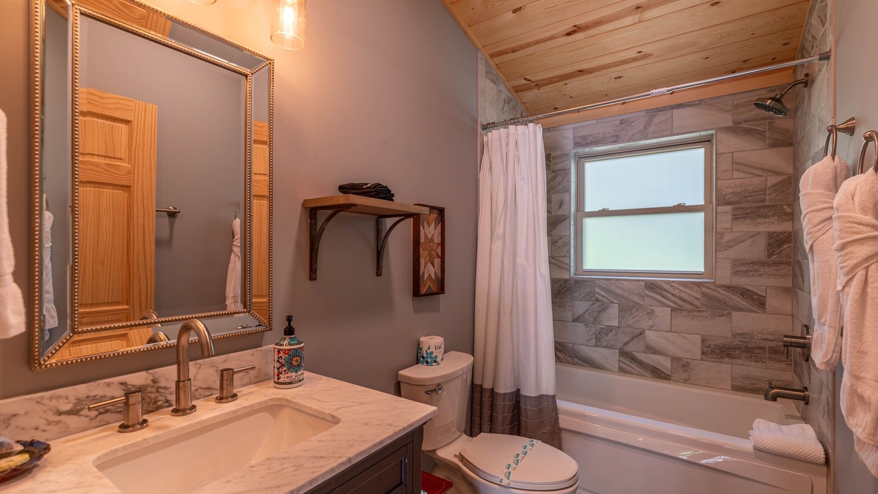 Photo of Bathroom in West Jefferson