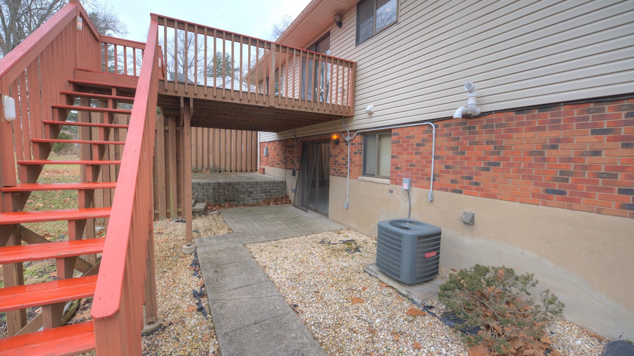 Photo of Outdoor in Amberley Village