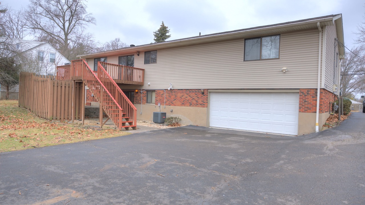 Photo of Outdoor in Amberley Village