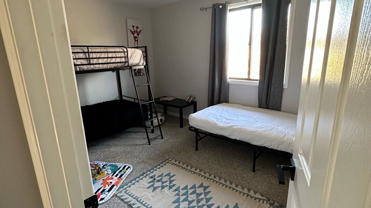 Photo of Bedroom in Amberley Village