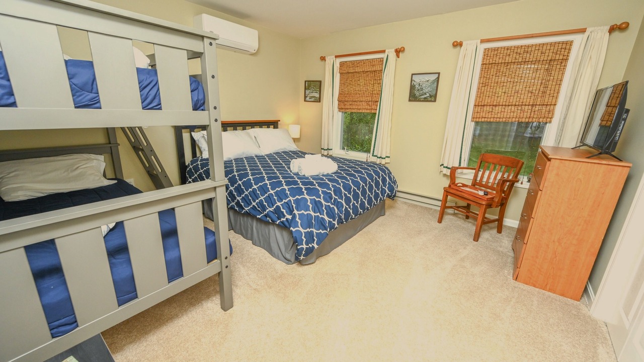 Photo of Bedroom in Oakland