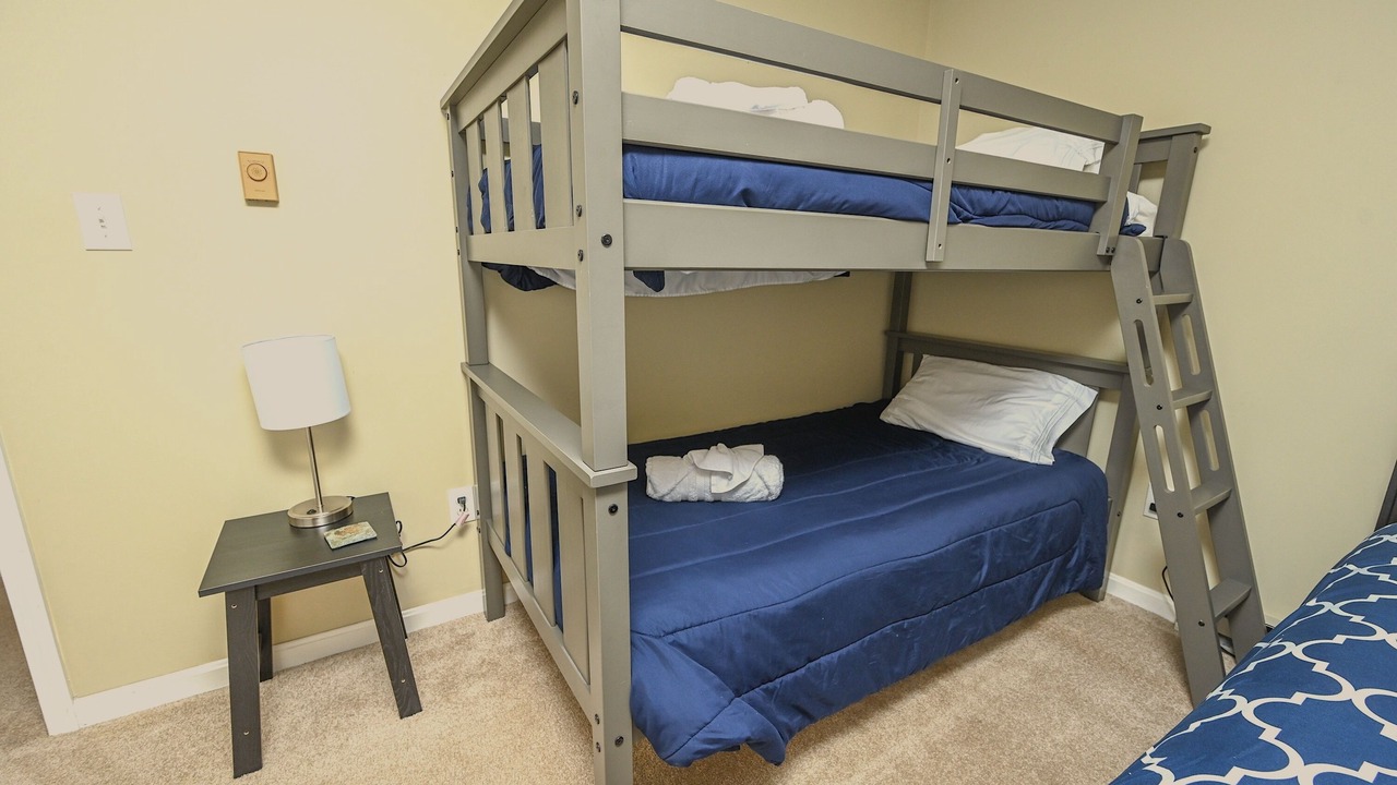 Photo of Bedroom in Oakland