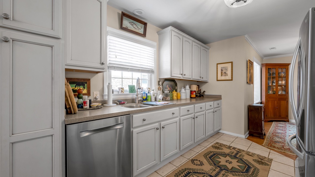 Photo of Kitchen in Fairway