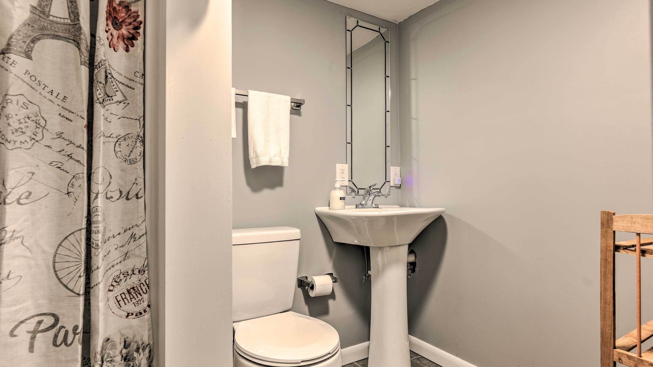 Photo of Bathroom in East Point