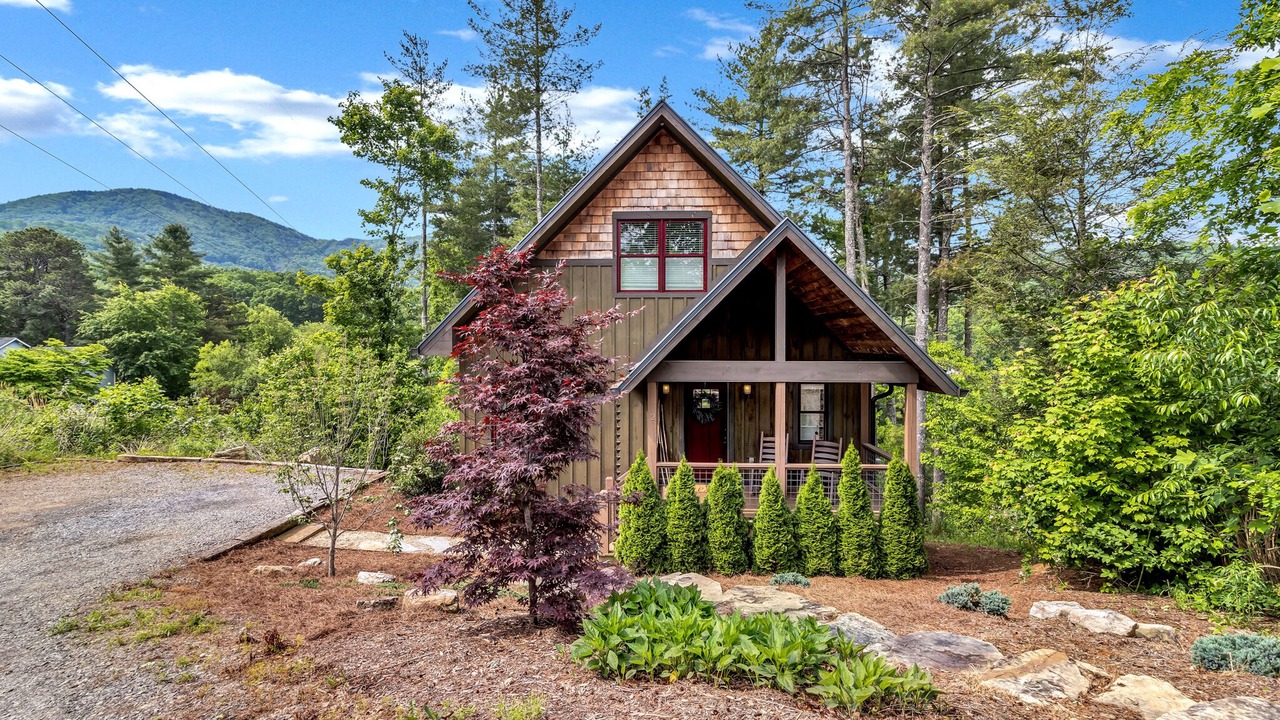 Photo of Outdoor in Black Mountain