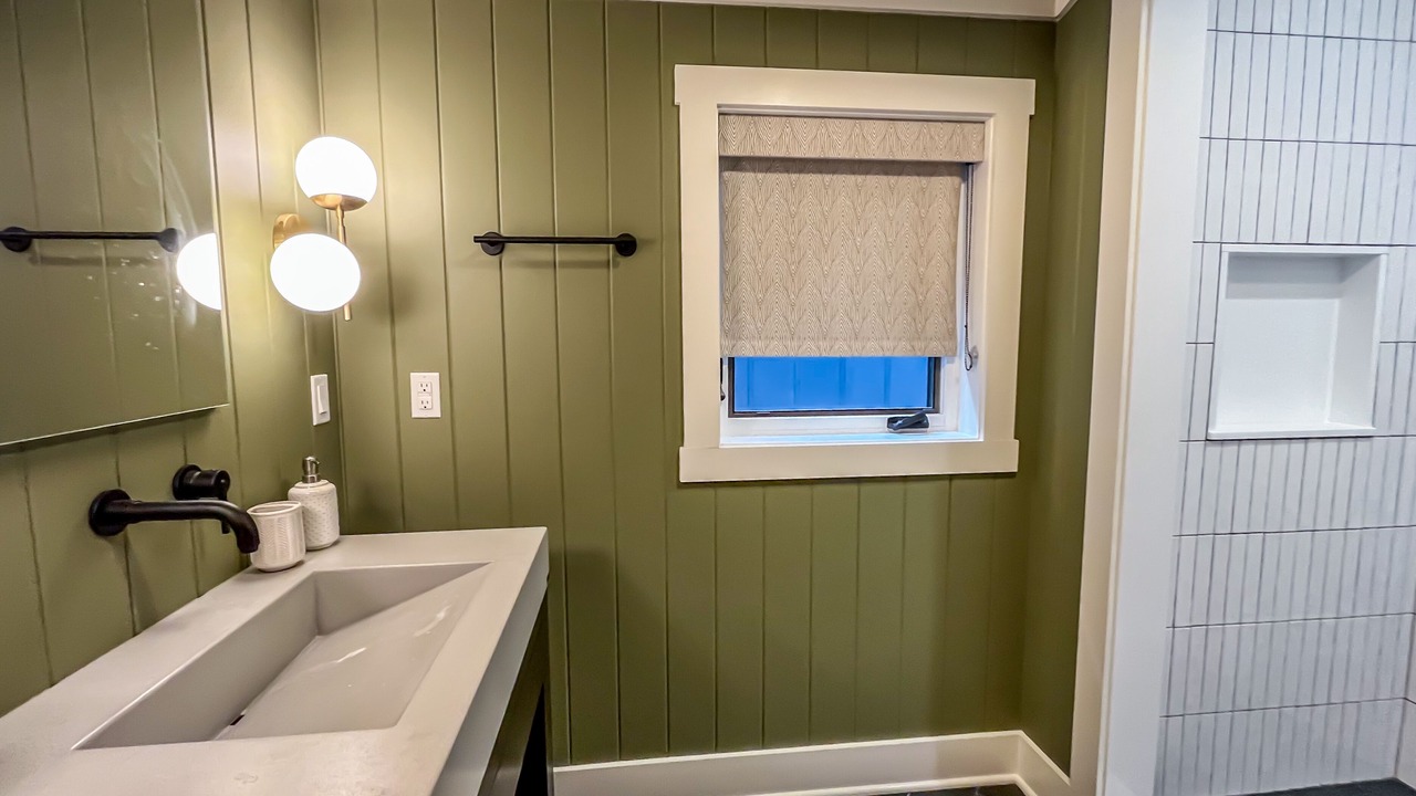 Photo of Bathroom in Oakland