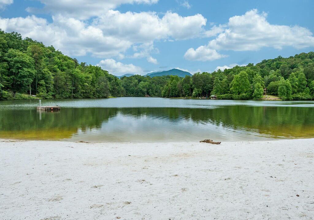 Photo of Outdoor in Lake Lure