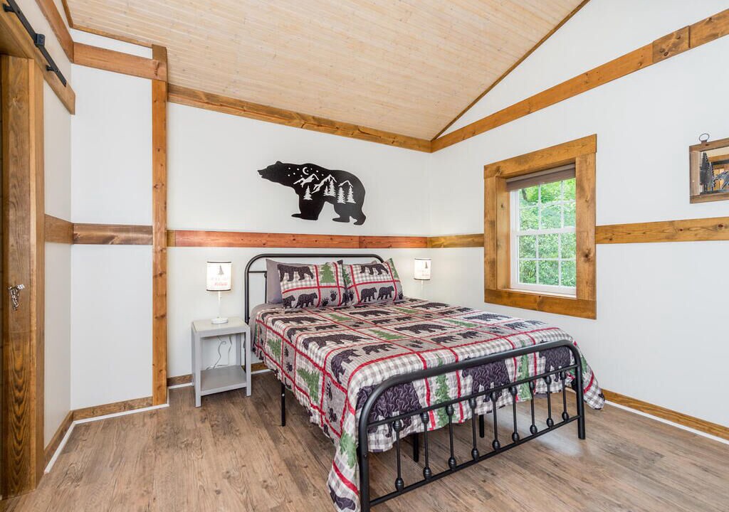 Photo of Bedroom in Lake Lure