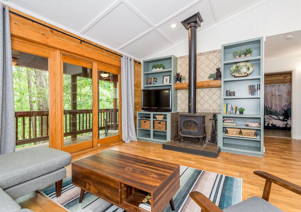 Photo of Bedroom in Lake Lure