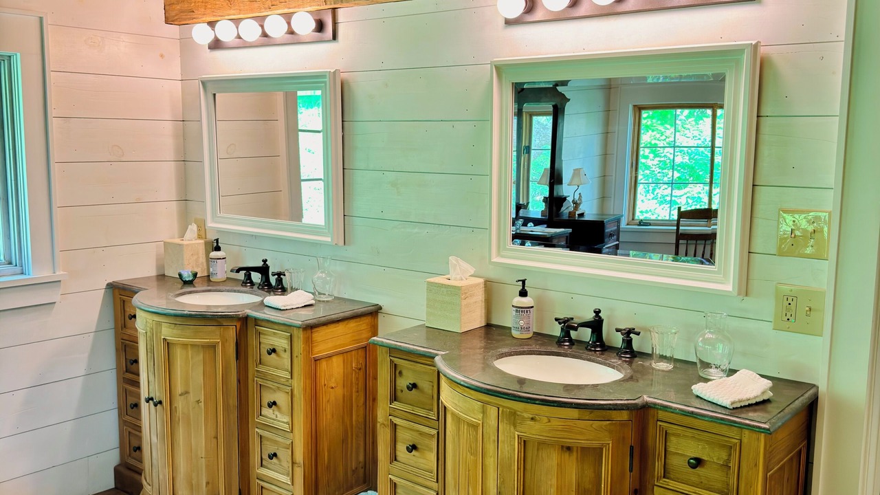 Photo of Bathroom in Banner Elk