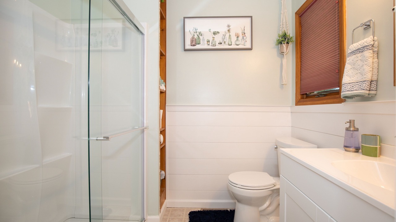 Photo of Bathroom in Fairview