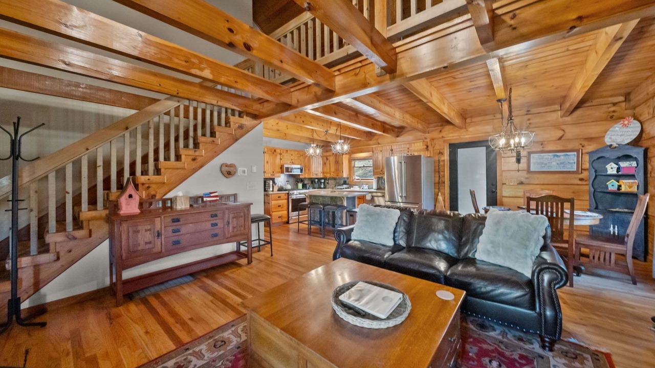 Photo of Livingroom in Fleetwood