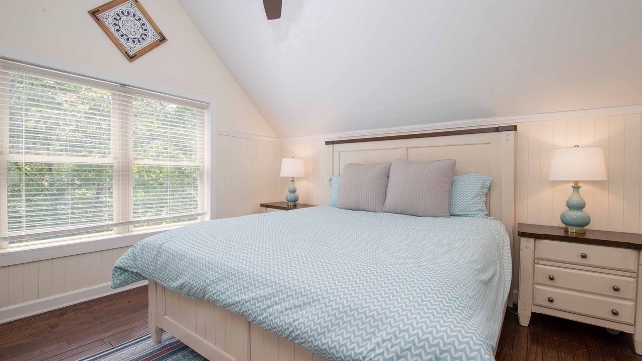 Photo of Bedroom in Bakersville