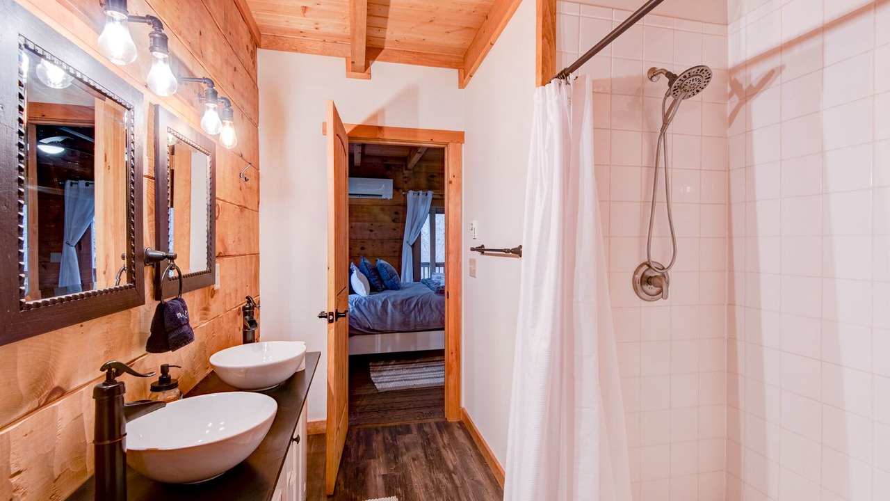 Photo of Bathroom in Elk Park