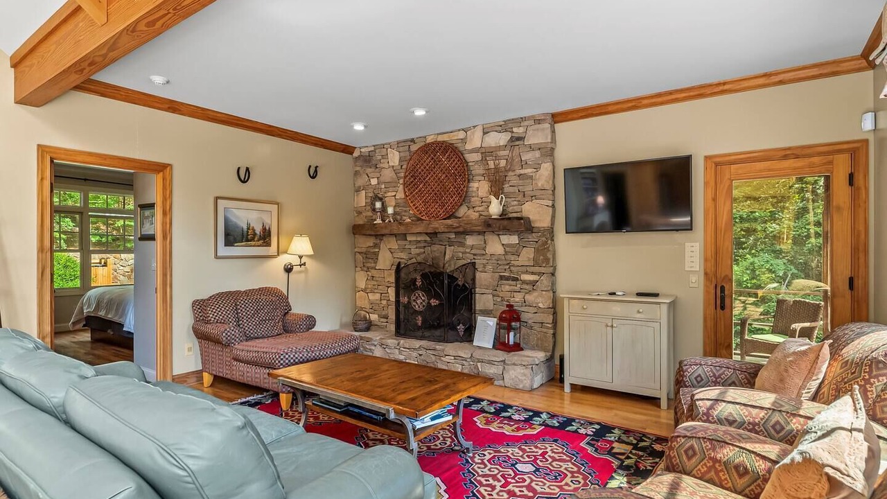 Photo of Livingroom in Nebo