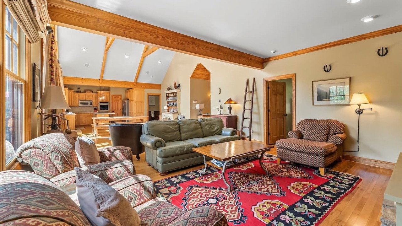 Photo of Livingroom in Nebo