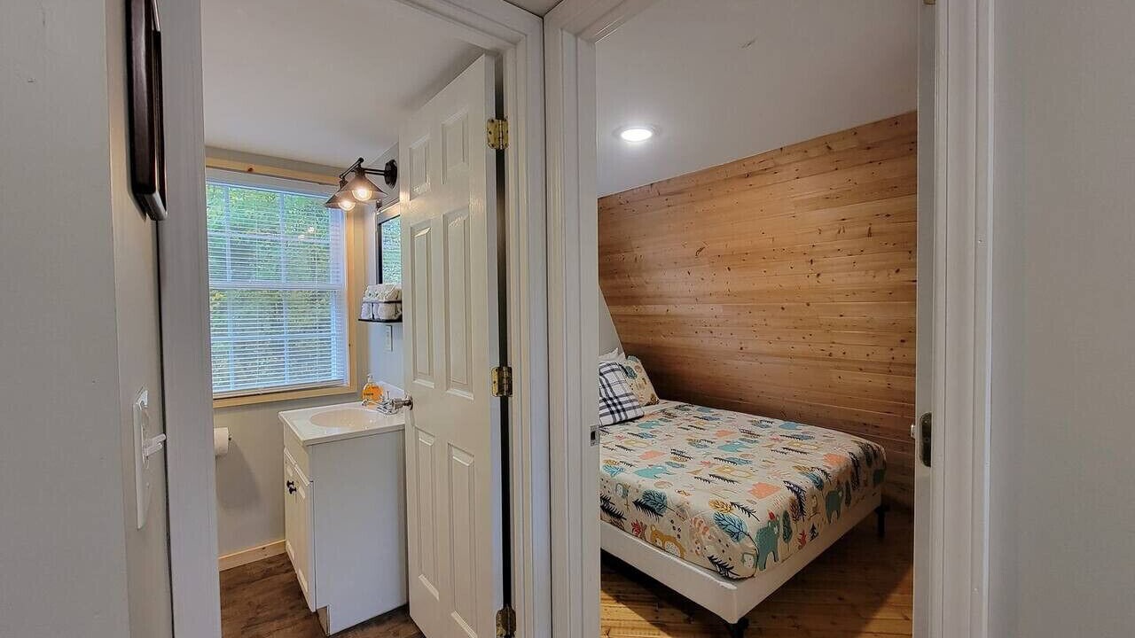 Photo of Bedroom in Jeffersonville