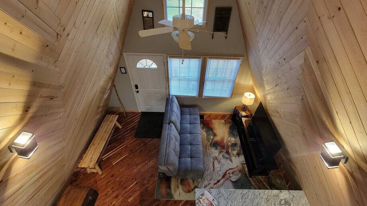 Photo of Livingroom in Jeffersonville