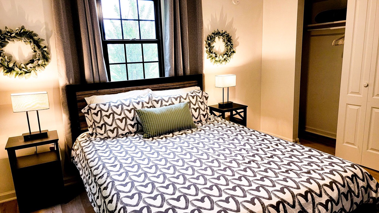 Photo of Bedroom in Rogers