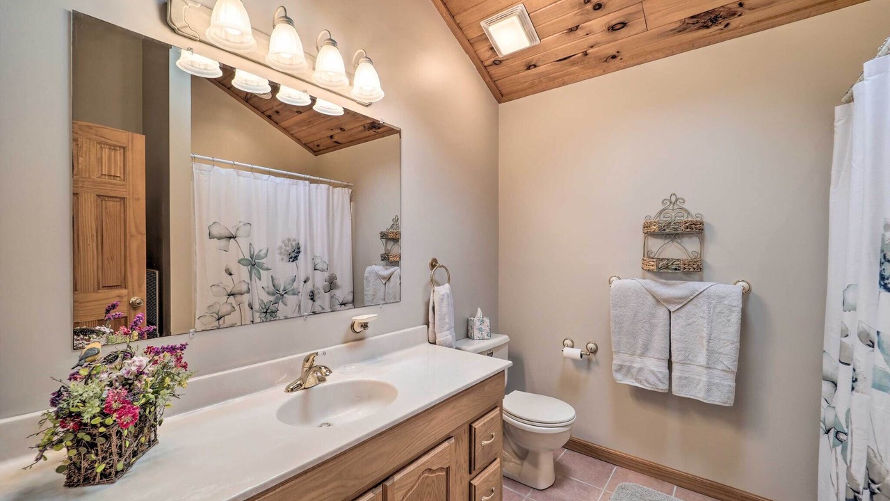 Photo of Bathroom in Butler