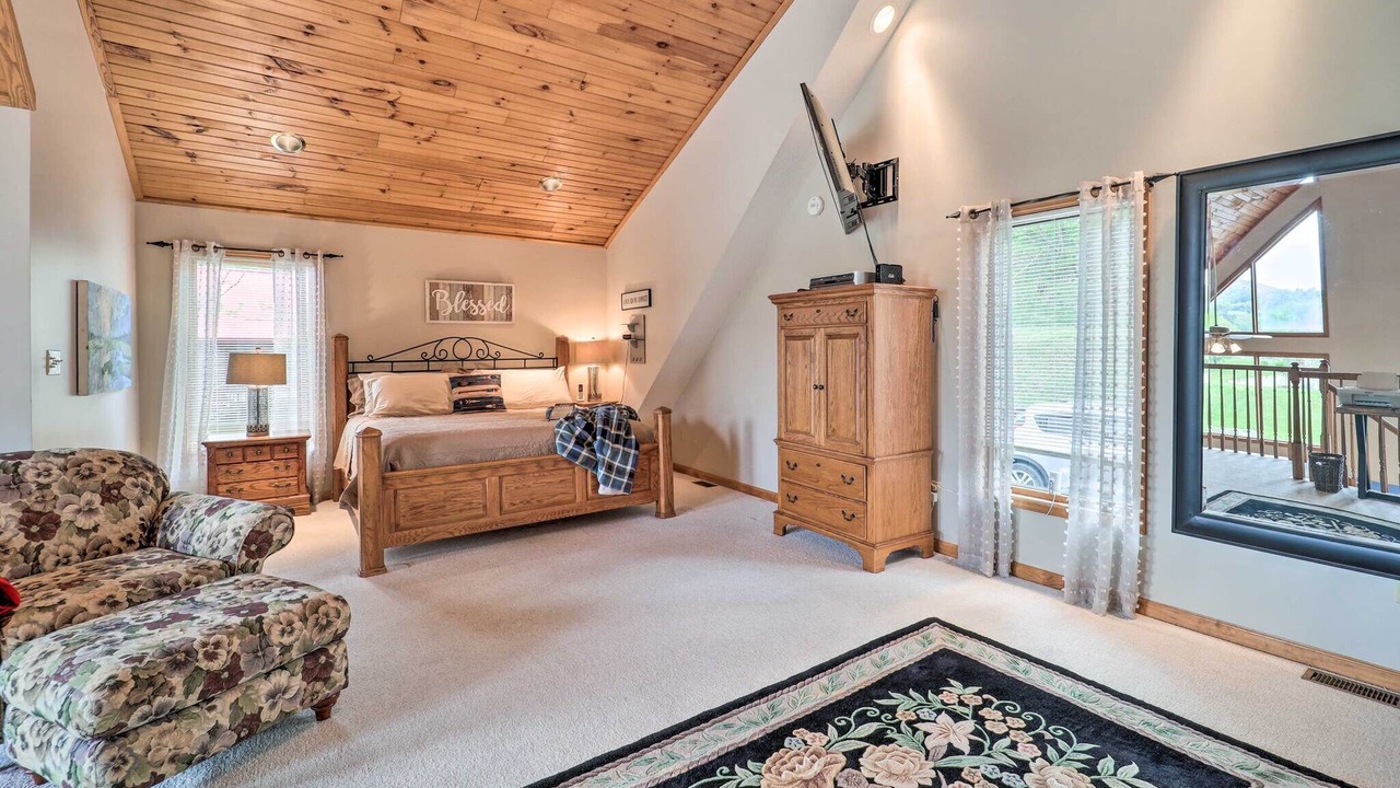 Photo of Bedroom in Butler