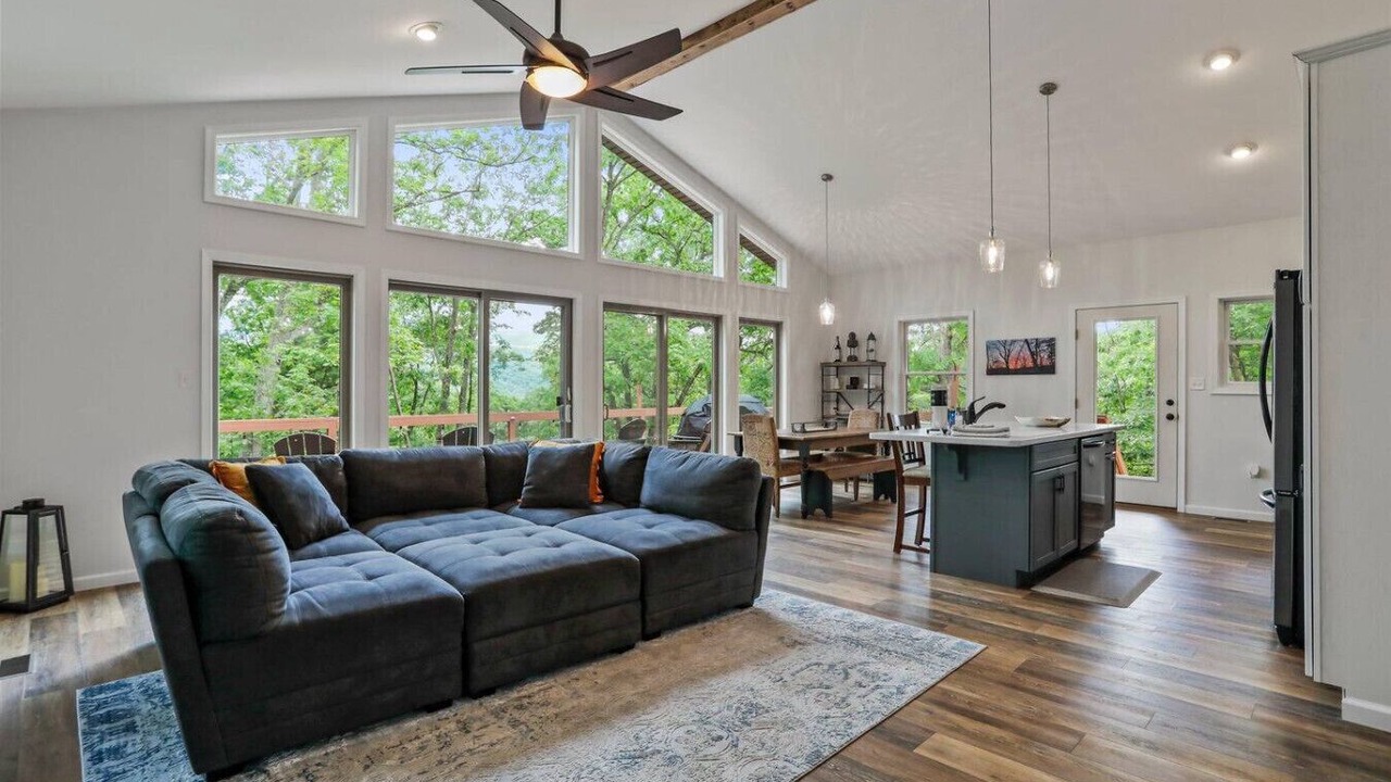 Photo of Livingroom in Great Cacapon