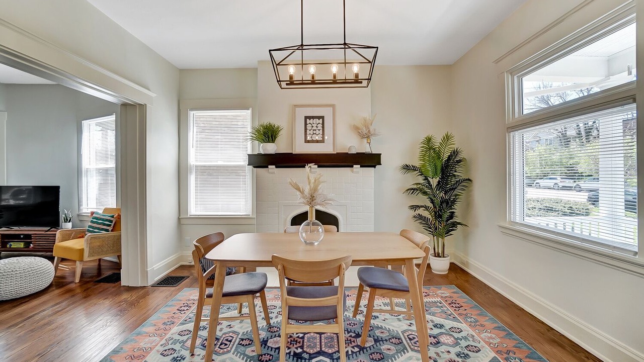Photo of Livingroom in Oakley