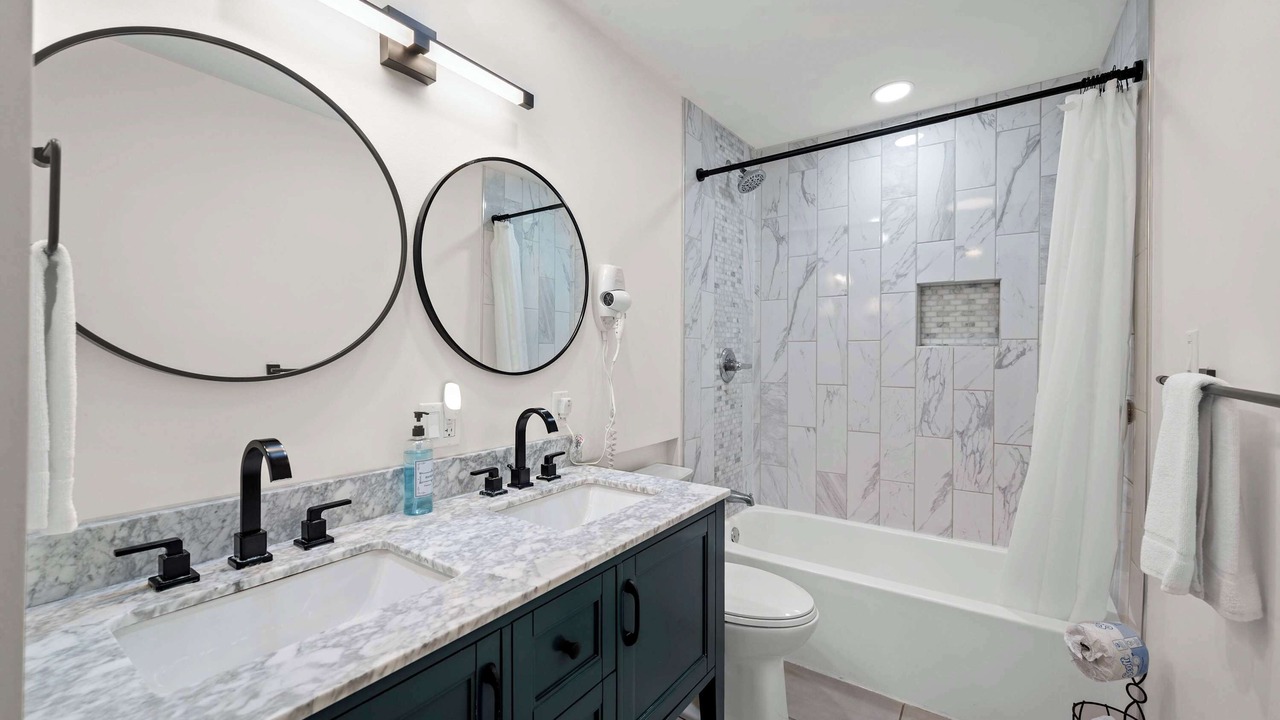 Photo of Bathroom in Williamstown