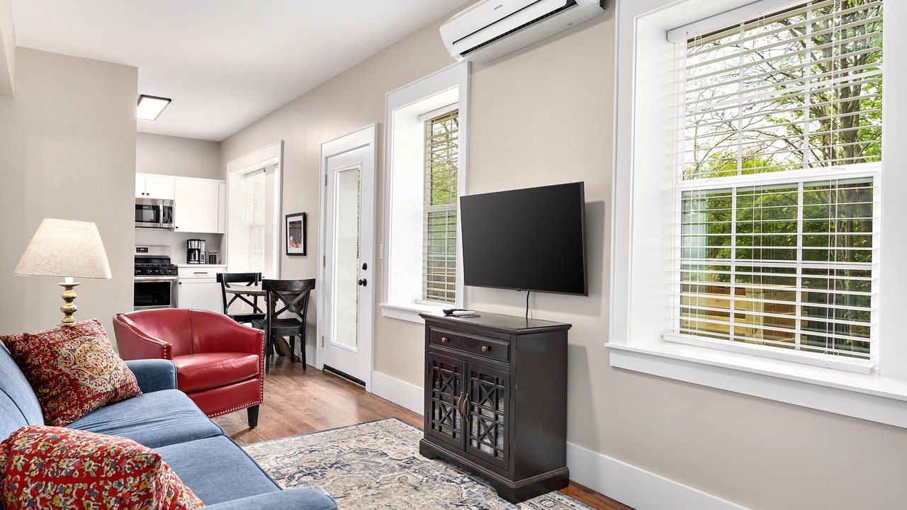 Photo of Livingroom in Woodfin